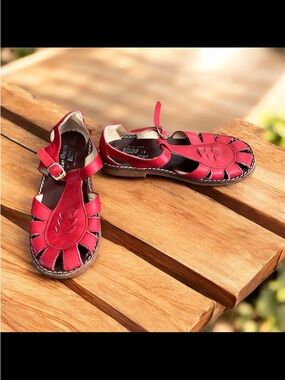 De Osu Red Leather Fisherman Sandals | Girls Size 29